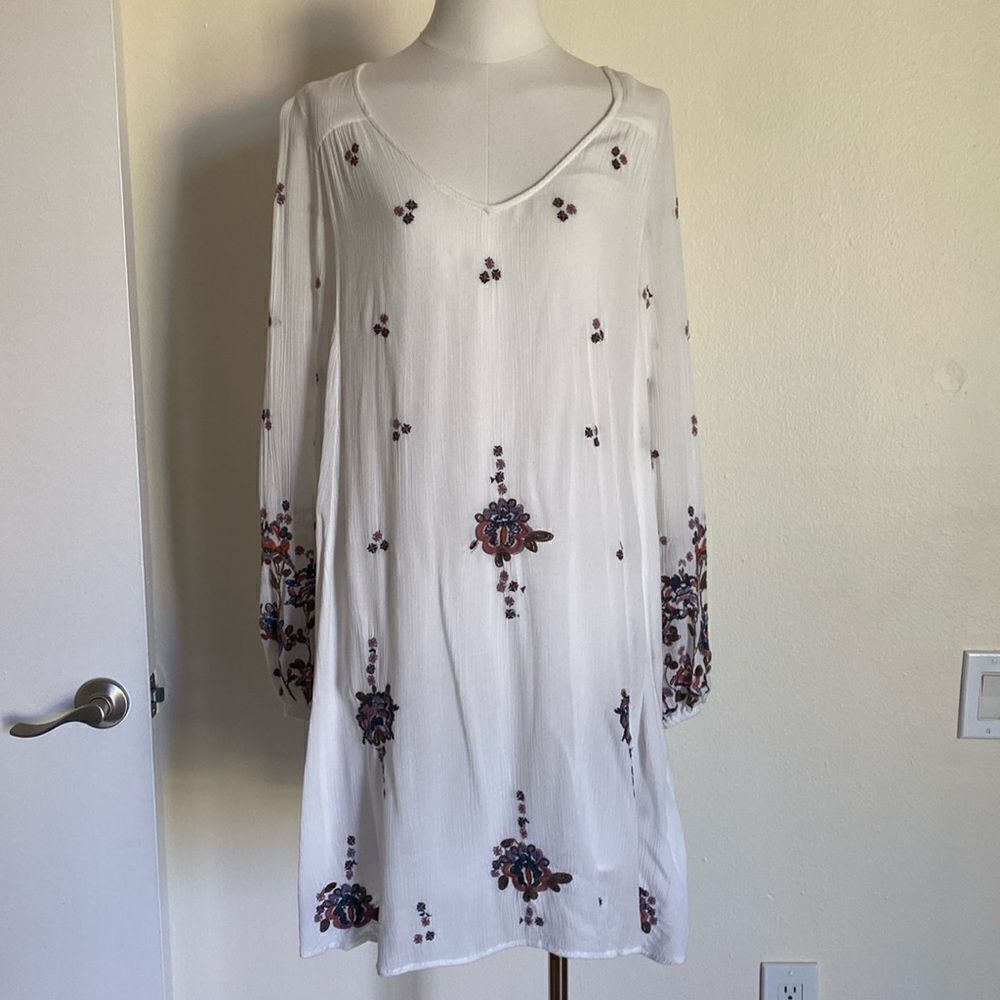 Free People Oxford White Embroidered Mini Swing Dress Size Small - Picture 2 of 16